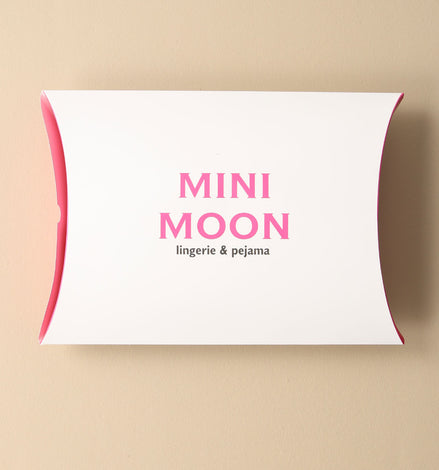 GIFT BOX